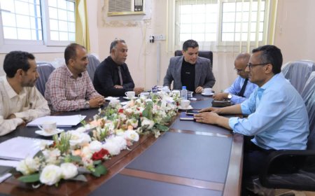 التوقيع على اتفاقية تسليم مرتبات صندوق رعاية النشء والشباب والرياضة عبر بنك عدن الإسلامي للتمويل الأصغر