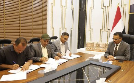 السلطة المحلية بحضرموت ترعى توقيع مذكرة تفاهم لتنفيذ مشروع العمليات الجراحية بمستشفى الديس الشرقية