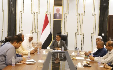 العمقي يترأس اجتماعا لمجلس إدارة صندوق حضرموت الخيري لدعم الأسر الأشد احتياجا