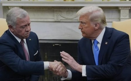 اللقاء الأصعب في حياة "الملك".. بدا مهزوزاً مرعوباً امام "ترامب"