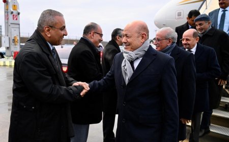 رئيس مجلس القيادة يصل ميونيخ للمشاركة في مؤتمر الامن الدولي