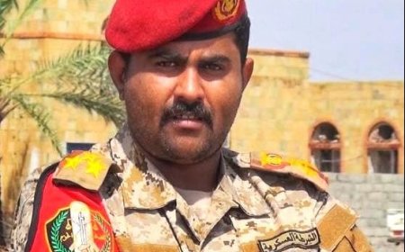 قائد الشرطة العسكرية فرع أبين يعزي بوفاة العميد سالم لهطل