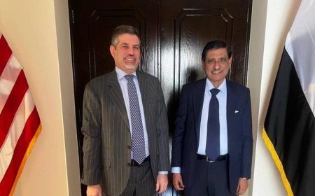 عضو مجلس القيادة الرئاسي البحسني يناقش مع السفير الأمريكي المستجدات الوطنية والإقليمية