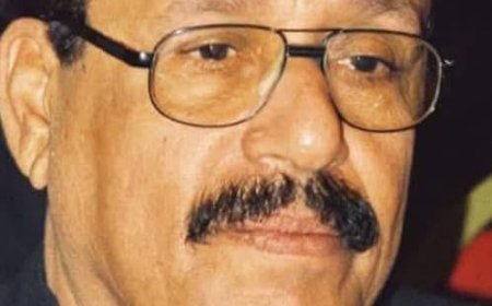 الشيخ باحنان / يعزي في وفاة الأديب و القاص الاستاذ باعامر