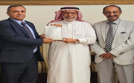 تقديرًا لدوره ودعمه السخي.. جامعة عدن تكرم الشيخ المهندس عبدالله بقشان