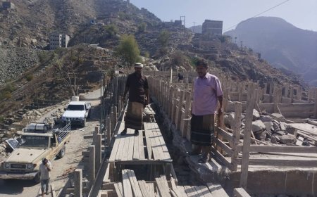 مدير عام مديرية رصد يافع يزور مشروع بناء صفوف مدرسة الطارفة بدعم إماراتي ورعاية القائد أبو زرعة المحرمي