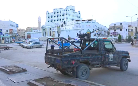 أجهزة شرطة حضرموت الوادي تضبط متهمين بجريمة مقتل رجل المرور بتريم