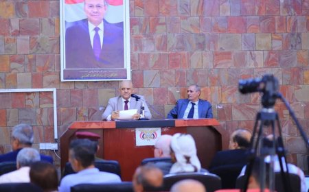 لقاء موسع بتعز يناقش تقارير الموارد والانفاق وخطط الأداء للعام 2025م للمحافظة 