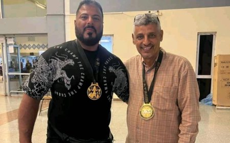 البطل العالمي ادهم بدر يصل عدن ويشكر ابوعلاء والصيادي