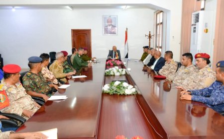 اللجنة الأمنية بتعز تناقش مستجدات الاوضاع العسكرية والأمنية بالمحافظة