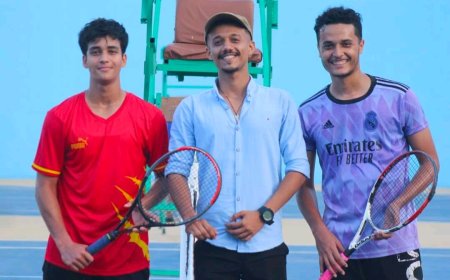 عزيز عادل ومحمد مكي يتأهلان لنهائي بطولة الفقيد جواد جرجرة للتنس الأرضي بعدن