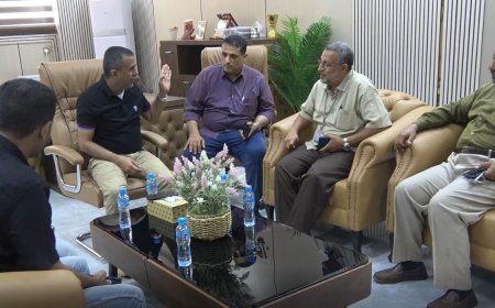 مدير عام الصناعة بعدن يناقش مع قيادة مديرية المعلا ضبط الأسعار واتخاذ الاجراءات الصادرمة ضد المخالفين