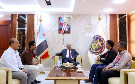 الكثيري يطّلع على نشاط فريق عمل إدارة المناطق الصناعية بمحافظة حضرموت