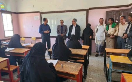 المحافظ بن الوزير يوجه بصرف إكرامية لمعلمي محو الأمية.. والأمين العام يدشّن الامتحانات بالمحافظة