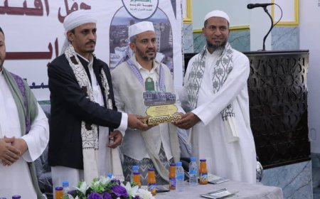 جمعية التكريم لتعليم القرآن الكريم تفتتح مشروع كل الناس جامع بر الوالدين الرابع وأوقافه بمنطقة 40 شقة بالمكلا