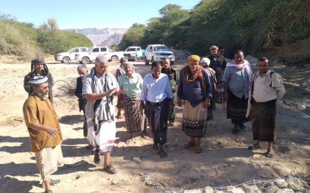 مدير عام مديرية حبان يتفقد عدد من المشاريع الزراعية وقنوات الري بوادي حبان ويستلم مشروعي قيد العقار وبنك البذور