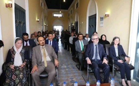 محافظ حضرموت وسفير الاتحاد الأوربي وسفيرتا هولندا وفرنسا يفتتحون بمتحف المكلا معرضا لدبلوماسي هولندي يُوثّق للحياة العامة في حضرموت مطلع القرن العشرين