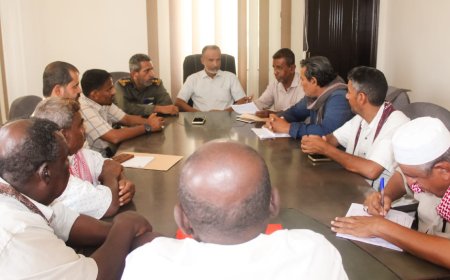 بحضور الدكتور الجوهي.. المكتب التنفيذي في "بروم ميفع" يناقش مع منسق إئتلاف الخير بالمديرية التدخلات القادمة