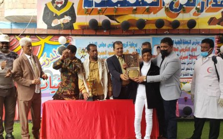 انتقالي أبين يشارك في حفل تكريم أبطال سباق الماراثون السنوي والطالب المتفوق في ألعاب الرياضيات والمنطق بمدارس النهضة