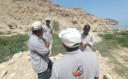 مدير عام بروم ميفع يلتقي إدارة شركة المستكشفون لمناقشة إجراء مسح لاستكشاف المياه الجوفية
