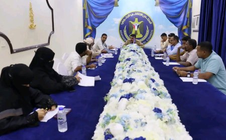 انتقالي حضرموت يناقش التحديات الاقتصادية وتردي الخدمات الأساسية وتأثيرها على حياة المواطنين