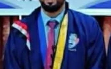 المناقشة العلنية لرسالة الماجستير حول أثر التفكير الاستراتيجي في اتخاذ القرارات الإدارية للباحث أنس العفيفي