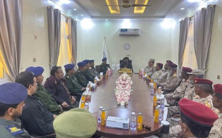 الشيخ بن حبريش يجتمع بقوات حماية حضرموت