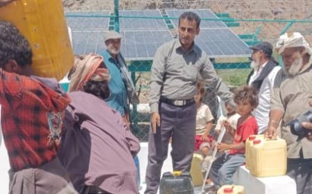 افتتاح مشروع بئر مياه بمديرية سرار بأبين