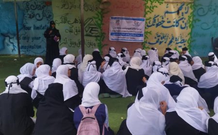 مؤسسة لنا للتنمية تنظم حملة توعية حول مخاطر الابتزاز الإلكتروني في عدن.