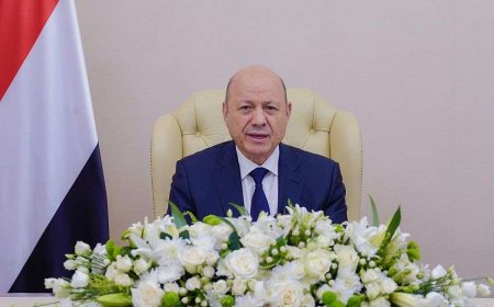 العليمي في خطاب للشعب: الأمة التي تجتمع على الخير لا تهزم أبدا