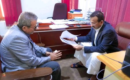 المحافظ بن الوزير يشدد على تعزيز مستوى الانضباط الوظيفي خلال شهر رمضان