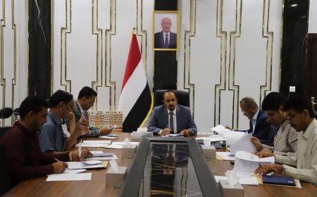 لجنة المناقصات الرئيسة بحضرموت تُقر ترسية مشاريع جسري دفيقة وعيص خرد ومبنى الرنين المغناطيسي بهيئة مشفى ابن سيناء