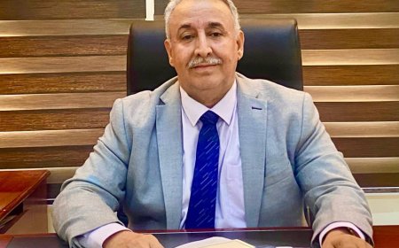 نائب رئيس مجلس المستشارين يُهنئ الرئيس الزٌبيدي وشعب الجنوب بحلول شهر رمضان المبارك