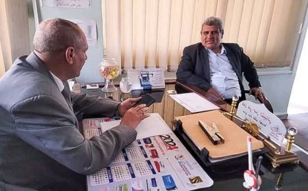 وكيل أول محافظة تعز يتفقد الانضباط الوظيفي في عدد من المكاتب التنفيذية بالمحافظة