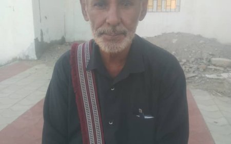 شيخ قرية حصن شداد بمديرية زنجبار وأبناء القرية يقدمون شكرهم لصندوق النظافة والتحسين بأبين على تنفيذ حملة نظافة واسعة ويشيدون بها