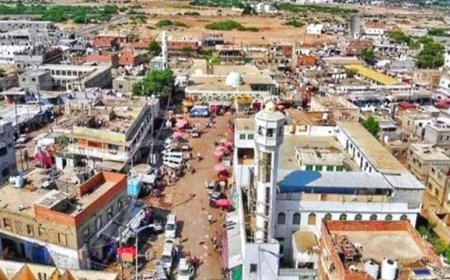 عمل تخريبي لخطوط انارة الشارع الرئيسي بالعاصمة زنجبار وصندوق النظافة والتحسين بأبين يباشر في أعادة اصلاحها ودعوات للأمن والحزام بضبط المخربين