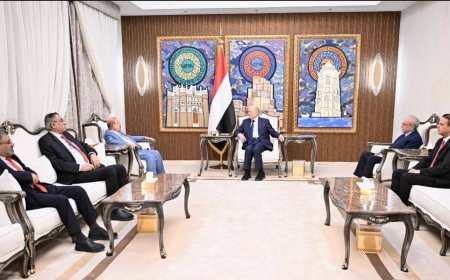 رئيس مجلس القيادة يلتقي رئيس مجلس النواب واعضاء هيئة رئاسة المجلس