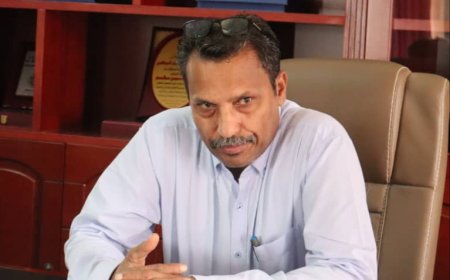 محافظ  أبين يعزي في وفاة العميد الركن عبدالرحمن عبدربه العزاني .