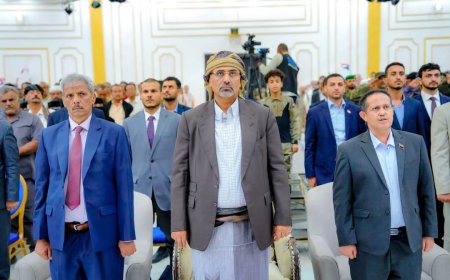 الرئيس الزُبيدي يؤكد على ضرورة العمل الجاد لإحداث إصلاح حقيقي بمحافظة لحج