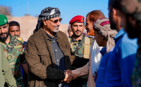 الرئيس الزُبيدي يزور الضالع ويلتقي قيادة السلطة المحلية والانتقالي والقادة العسكريين والأمنيين، والشخصيات الاجتماعية بالمحافظة