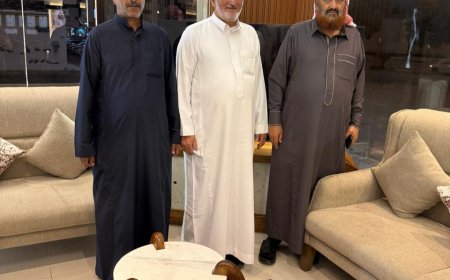 رجل الأعمال الشيخ فضل الجعوني يكرم طلاب مديرية سرار الفائزين في أولمبياد الحساب الذهني الدولية بالرياض