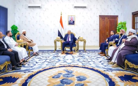 اللواء الزُبيدي يطّلع على استعدادات وزارة الأوقاف لموسم الحج القادم