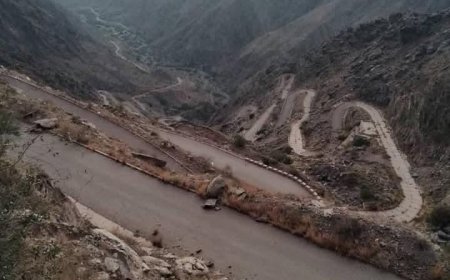 بجهود ذاتية بذلها الشيخ القفعي وبعض مشائخ العواذل تم اليوم فتح طريق امحلحل