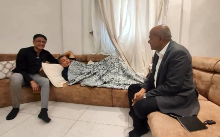 الخليفي والشاذلي يطمئنا على صحة الكابتن عبدالجبار عباس