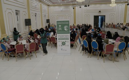 تزامناً مع اليوم العالمي للسمع.. مركز الملك سلمان يسلم سماعات أُذن طبية لذوي الإعاقة السمعية في لحج