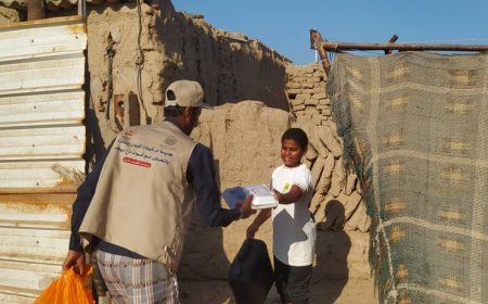 قوات درع الوطن تغطي شريحة كبيرة من الأسر بعاصمة محافظة أبين مديرية زنجبار والمواطنين يشيدون بالعمل الإنساني