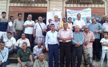 جمعية الضالع الخيرية توزع (١٣٠٠) سلة غذائية ومساعدات نقدية للأسر المحتاجة بعدن ولحج