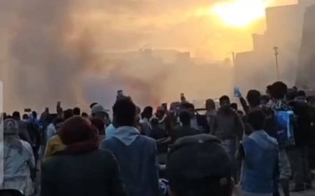 صنعاء .. انفجار اسطوانة وقود سيارة تعمل بالغاز يتسبب بحريق واسع