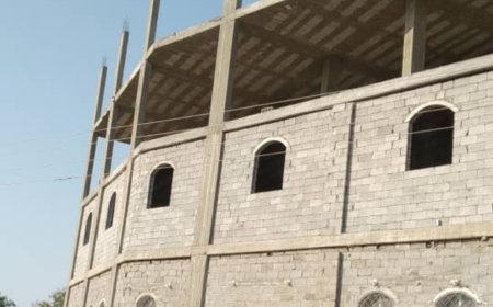 مسجد "المحسنين" زنجبار بحاجة  إلى استكمال بناء وتشطيب  