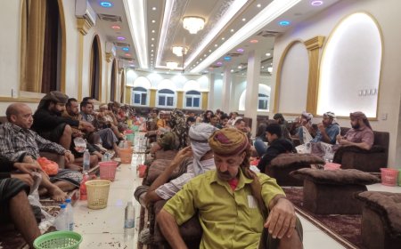 العقيد الركن توفيق الهابون يتقبل التعازي بوفاة والدته لليوم الثالث والأخير في قاعة صبر الذهبية بتبن